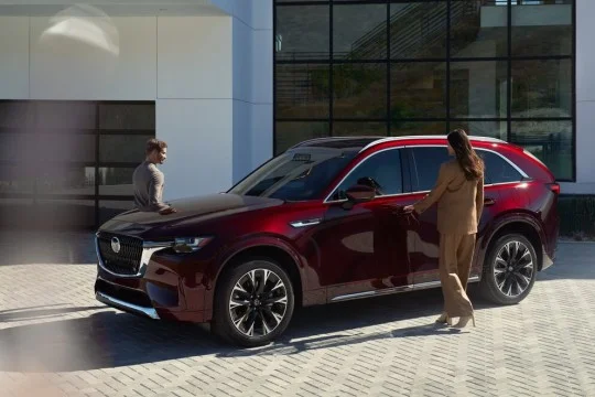 Mazda nhận đặt hàng mẫu SUV Flagship CX-90 2.5 PHEV cao cấp mới tại Việt Nam
